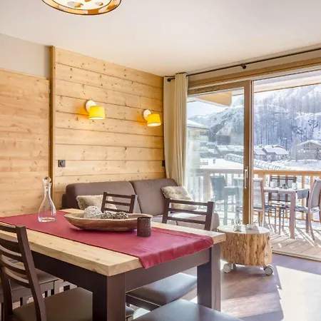 Savoyard Charm In Tignes Apartment